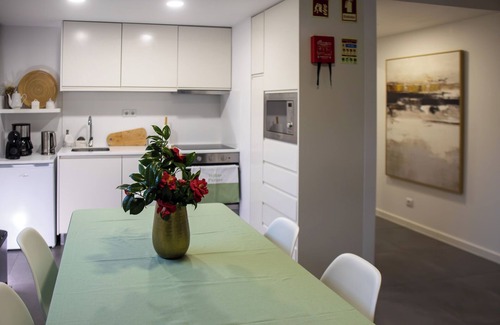 Furnas Haus | InSide Furnas ist ein brandneues Haus aus dem Jahr 2019
