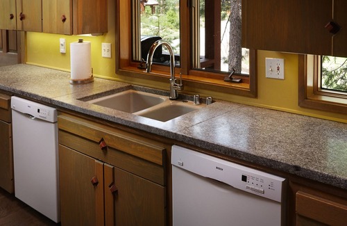 Yosemite West Haus | In Yosemite N. P. Tore!Unser Luxushaus ist nur wenige Minuten von den Attraktionen des Tals entfernt.