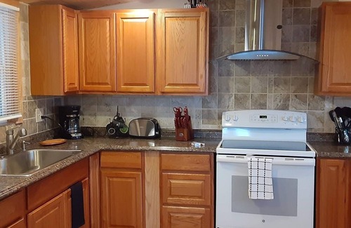 Oak Hill Haus | INTERCOASTAL WATERFRONT 3 BEDROOM WITH DOCK AND LAUNCH