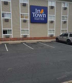 Columbus Hotel | InTown Suites Extended Stay Columbus OH - I-70E Hamilton Rd