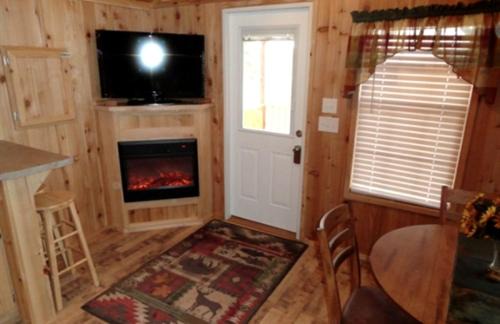 Sundance Haus | Inviting Getaway with a Fireplace near the Black Hills of South Dakota