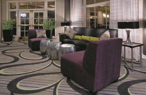 Superstition Springs Hotel | Inviting Room Perfect for Couple Stay with Free Breakfast & Outdoor Pool Access