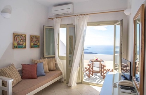 Imerovigli Haus | Irida Santorini