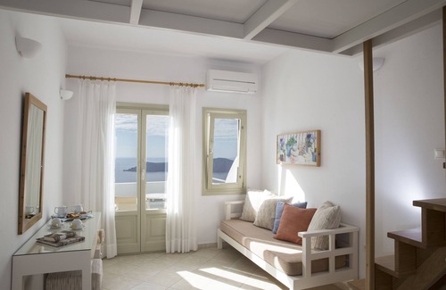 Imerovigli Haus | Irida Santorini