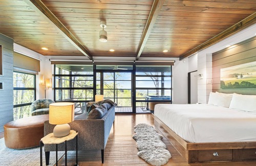 Waynesboro Resort | Iris Inn and Cabins