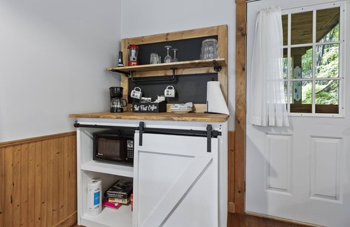 Logan Hütte | Ironweed Cottage at The Inn & Spa at Cedar Falls