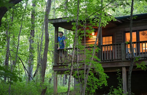 Logan Hütte | Ironweed Cottage at The Inn & Spa at Cedar Falls