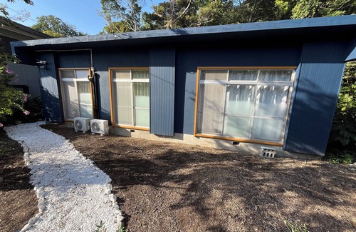 Ise Villa | Ise Blue Villa main building and detached house｜A space filled with playfulness and attention to detail, adjacent to the forest, with outdoor chill space, accommodates 15 people