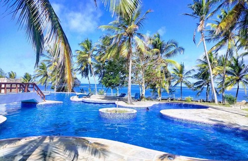 Shanzu Wohnung | Isha’s beachfront 3 bedroom paradise