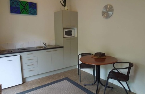 Waiheke Island Wohnung | Insel-Brisenwohnung in der herrlichen sandigen Bucht