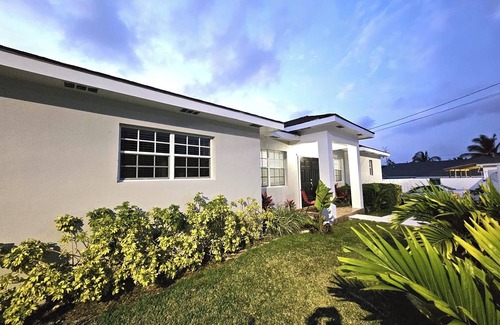 Adelaide Haus | Island Getaway in der Nähe Albany Resort, Nassau Bahamas