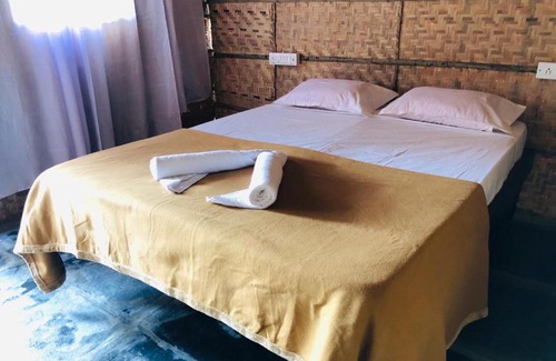 Sanapur Haus | Island Vibes
