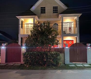 Gambier Wohnung | Island Vibes Point of View- Near Beach & Airport