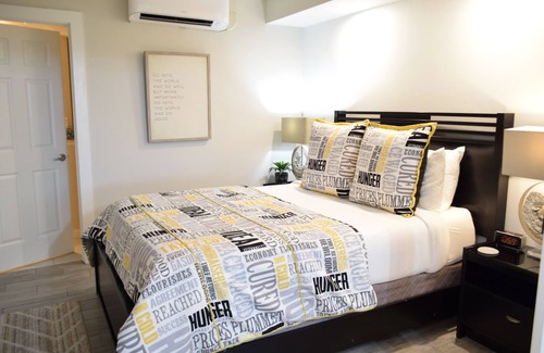 Sebastian Hotel | Island View Cottages