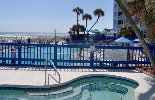 New Smyrna Beach Resort | Islander Beach Resort - New Smyrna Beach