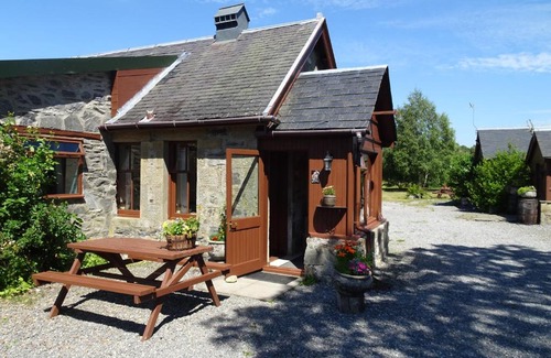 Kingussie Haus | Islay Cottage, Meadowside, Kincraig, near Kingussie