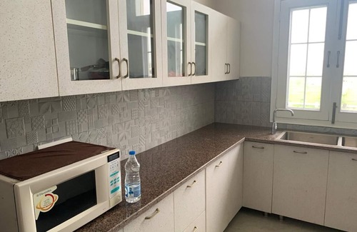 Chandigarh Wohnung | Spacious property minutes away from airport, ISB, Amity, Palaksha & ISER