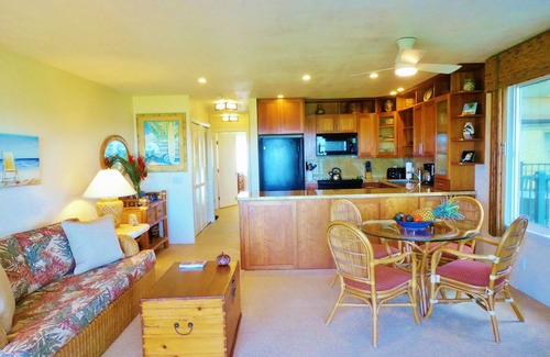 Kapaa Eigentumswohnung | Es geht nur um die Aussicht! Remodeled Oceanfront Condo am Pono Kai in Kapaa