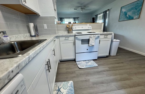 Ormond-by-the-Sea Haus | It's beach time! Enjoy the sunshine!