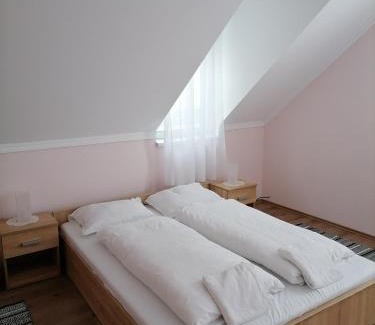 Nyirlovo Haus | Jázmin Vendégház
