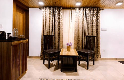 Nainital Haus | jüSTa Lake View Residences, Nainital