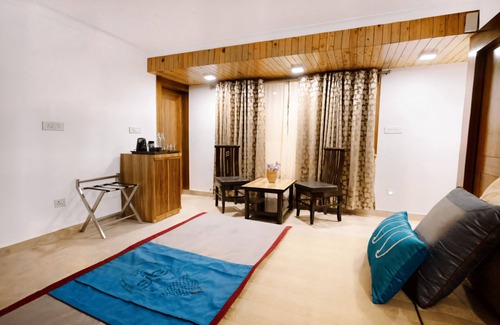 Nainital Haus | jüSTa Lake View Residences, Nainital