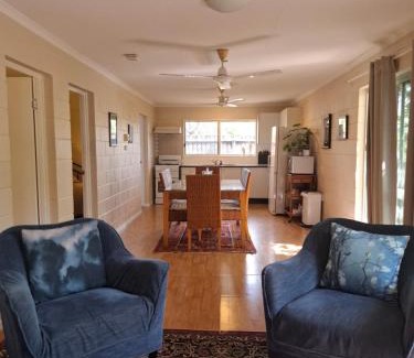 Cooktown Haus | J & Ella's Holiday House - 1 Bedroom, 1 Bathroom Home