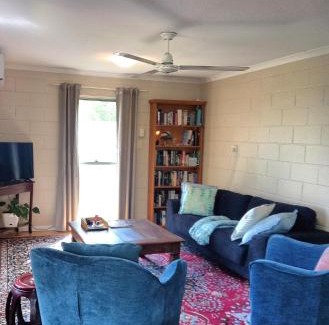 Cooktown Haus | J & Ella's Holiday House - 1 Bedroom, 1 Bathroom Home