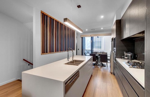 Bulimba Wohnung | J24B - Bulimba Home from Home