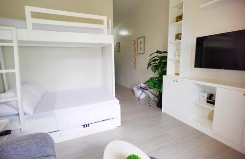 Nasugbu Wohnung | Jacana 609A at Pico de Loro Beach and Country Club by SEE Condominiums