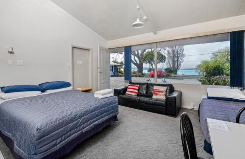 Ngongotaha Hotel | Jack & Di's Lakefront Motel