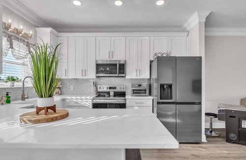 Starkville Haus | Jack’s Junction On The Water- Hail State!n4 Bedrooms/Sleeps 12