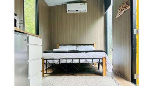 Dahu Haus | Jade in the Wilderness 1 by Tiny Away