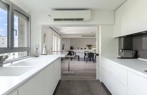 L'Europe Wohnung | Jaw Dropping Vistas-Magnify Your Trip With an Exceptional Stay in Champs Elysees