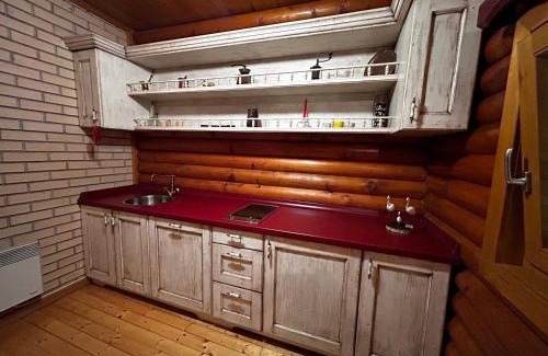 Sisak Haus | Jazvenik Hill House