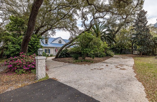 Jekyll Island Haus | JEKYLL HOUSE 5 bedrooms, 3 bathrooms