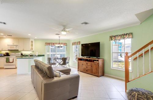 Nettles Island Haus | Jensen Beach Home with BBQ Grill Walk to Beach!