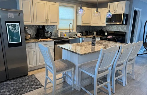 Port Monmouth Haus | Jersey Shore Beach House + Stock Tank Pool, Pac Man, Corn Hole, Connect Four