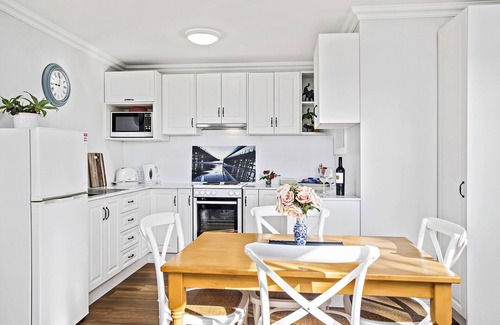 Coffs Harbour Haus | Jetty Beach Splendor Apartment