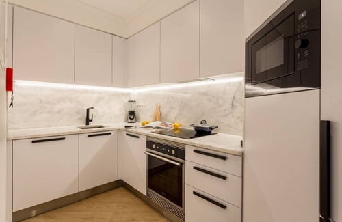 Parede Wohnung | JOIVY Cosy apt in Parede near the beach