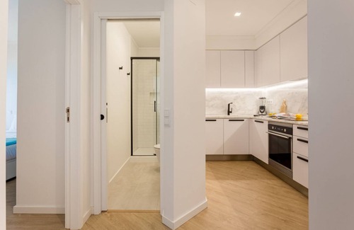 Parede Wohnung | JOIVY Cosy apt in Parede near the beach
