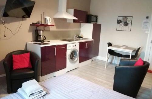 Vittel Wohnung | Joli studio dans un ancien hôtel du XIX siècle - Proche toutes commodités - Thermes et Parc