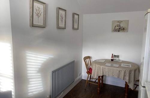 Goodrich Haus | Jolly Cottage, quality accommodation in picturesque area