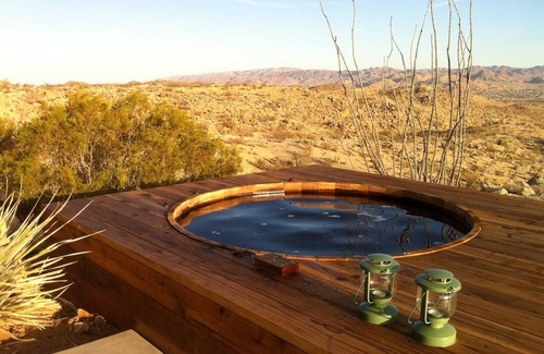Yucca Valley Haus | Joshua Tree Green House mit Whirlpool im Freien