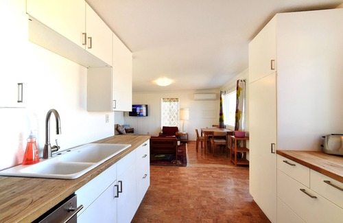 Twentynine Palms Haus | Joshua Tree Hot Springs House