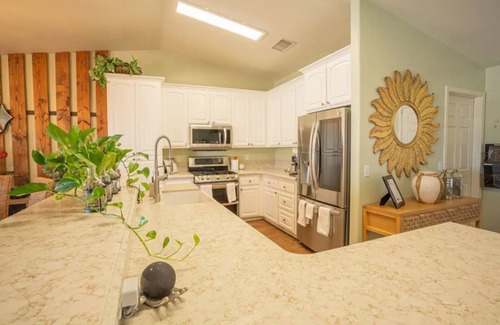 Twentynine Palms Haus | Joshua Tree National Park-Gorgeous Home-HotTub+Game Rm+Views+EV Charger!