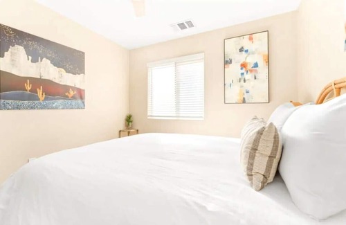 Indian Cove Haus | Joshua Tree Oasis with Pool By Summer