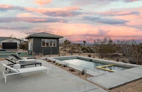 Joshua Tree Haus | Joshua Tree Pool & Pickleball- Mojave Paddle Club