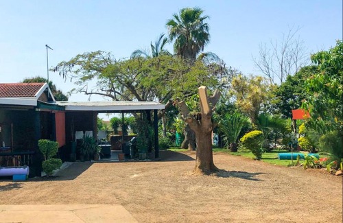 Jozini Haus | Jozini Guesthouse