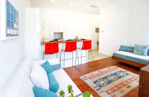 Se Wohnung | Jump Into the Lull Apartment